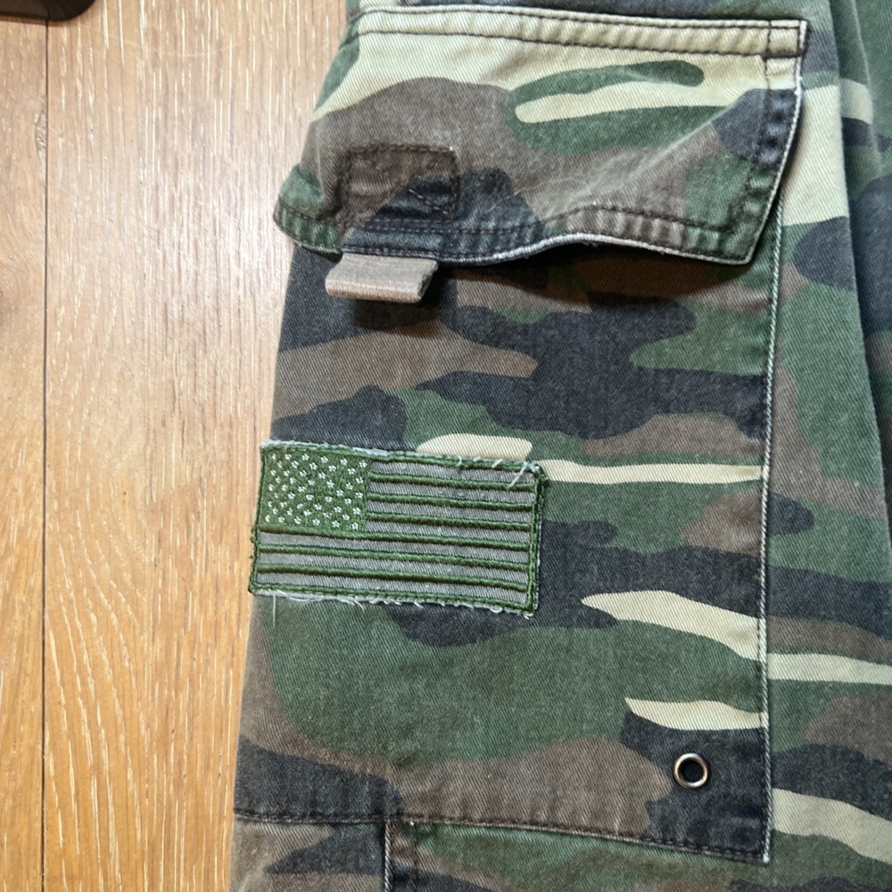 Vintage Plugg Camo‎ Cargo Shorts Mens 38 Y2K Baggy Skater - Picture 6 of 8